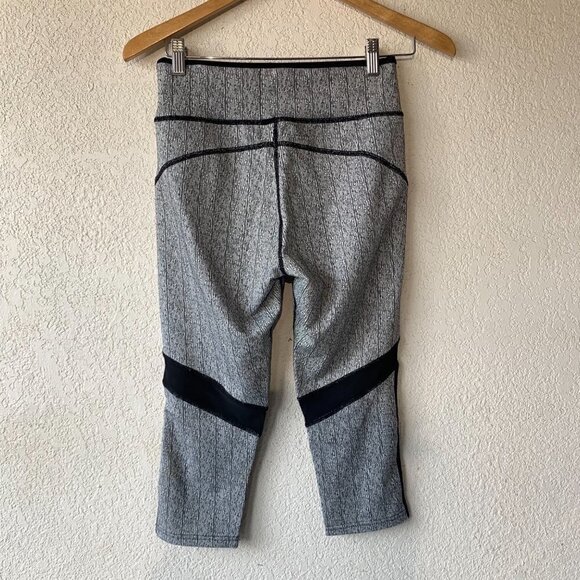 NWT - Kimberly C Grey Leggings S/M - Picture 5 of 10